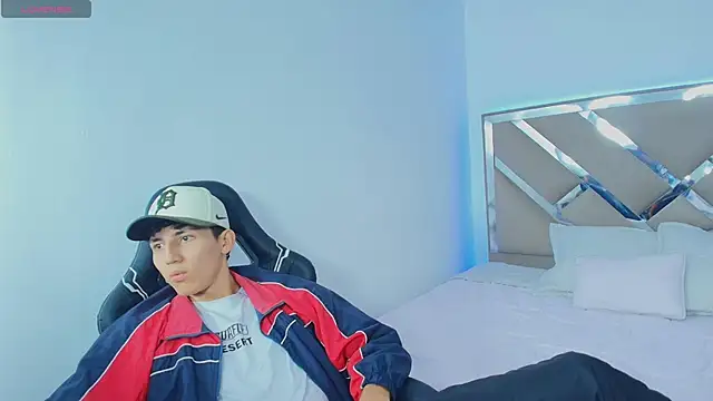 Valentino Rey online show from 16, 4, 2026