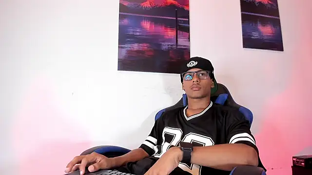 LiamKron online show from 13, 7, 2026