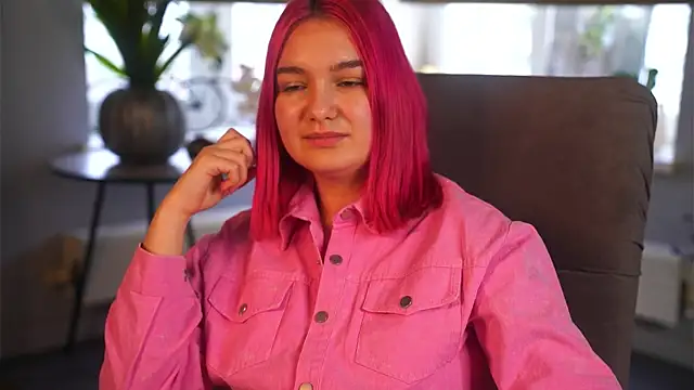 LindyMekee online show from 9, 4, 2026