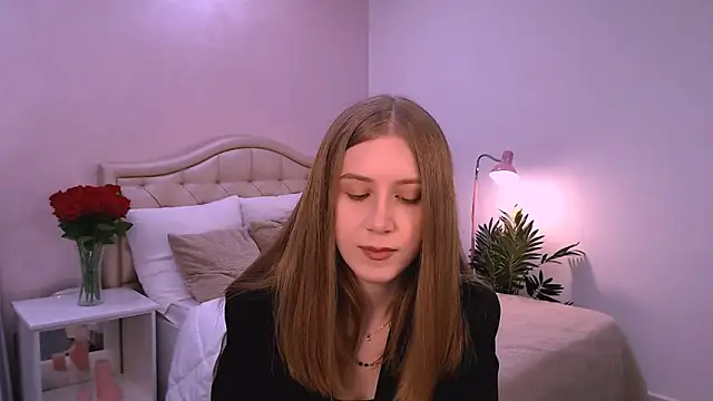 Snapshot of cheeky_chick chatting on 17, 4, 2026 cheeky chick online show from 17, 4, 2026