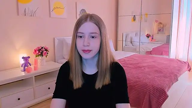 Snapshot of cheeky_chick chatting on 20, 5, 2026 cheeky chick online show from 20, 5, 2026