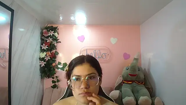 Snapshot of Scarlett_jhonson_ch chatting on 15, 4, 2026 Scarlett jhonson ch online show from 15, 4, 2026