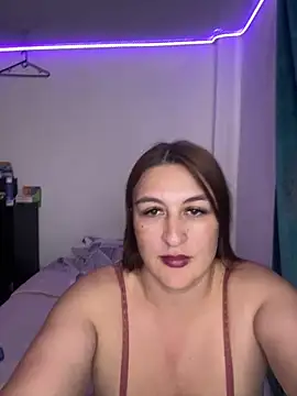 Snapshot of karolsuit chatting on 20, 4, 2026 karolsuit online show from 20, 4, 2026