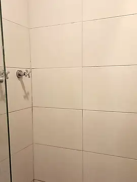 Snapshot of Leilany_sexy chatting on 14, 4, 2026 Leilany sexy online show from 14, 4, 2026