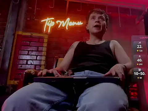 Snapshot of MissaelRossi chatting on 14, 4, 2026 MissaelRossi online show from 14, 4, 2026