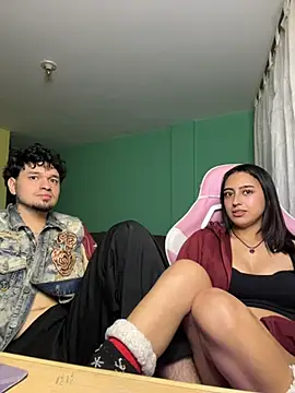 hotlatinocouple   online show from 16, 5, 2026