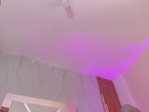 Snapshot of sweett_sophie1 chatting on 14, 4, 2026 sweett sophie1 online show from 14, 4, 2026