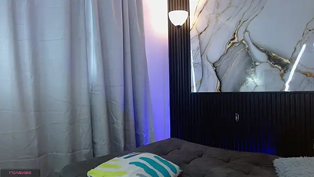 triiangel latinboy online show from 11, 5, 2026