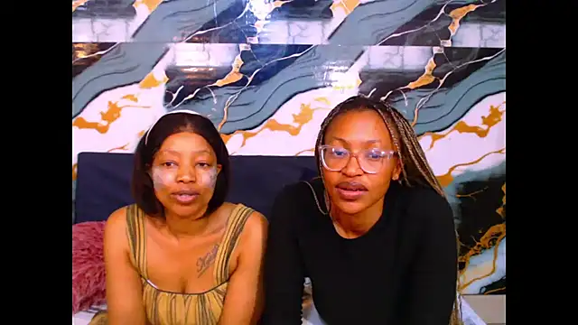 caramelchoco69 online show from 23, 6, 2026