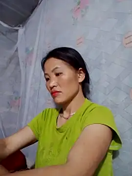  Lyly pussy  online show from 14, 4, 2026