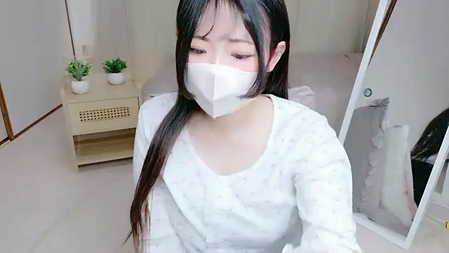 Snapshot of Satomi_nn chatting on 9, 5, 2026 Satomi nn online show from 9, 5, 2026