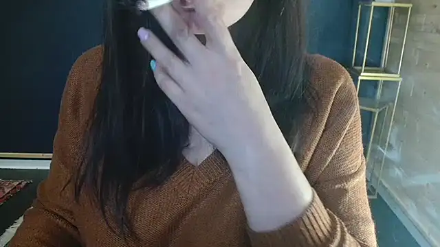 NicoleLove  online show from 17, 4, 2026