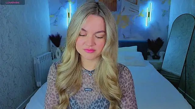 Jennifer Perezz online show from 21, 5, 2026
