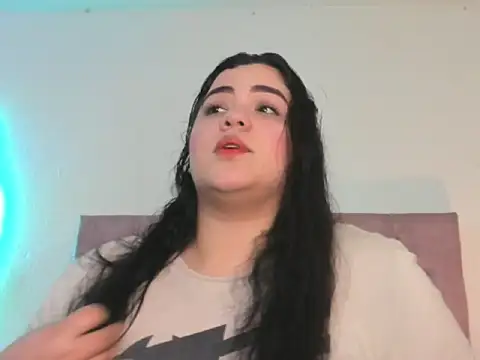 laurenlaine online show from 11, 4, 2026