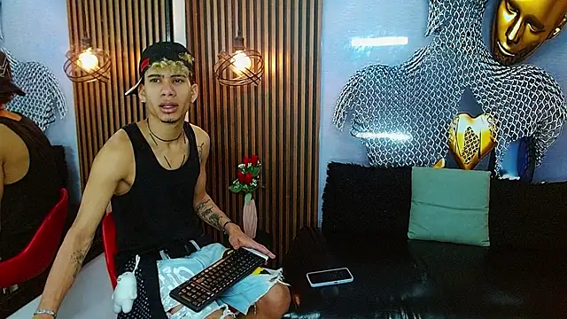 Snapshot of Skinny_cute_Alyer chatting on 11, 7, 2026 Skinny cute Alyer online show from 11, 7, 2026