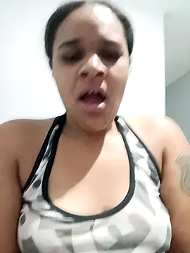 sexybronwlatin online show from 18, 4, 2026