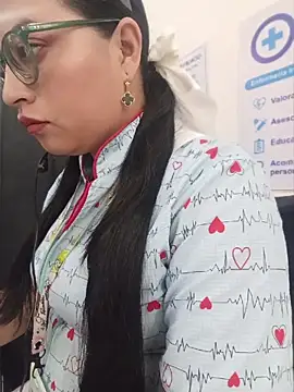 Snapshot of SOFI__10 chatting on 9, 7, 2026 SOFI 10 online show from 9, 7, 2026
