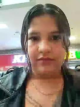 Snapshot of catalella_segura chatting on 11, 4, 2026 catalella segura online show from 11, 4, 2026