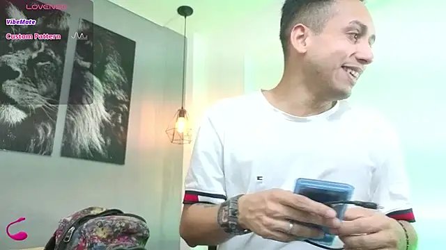Zack isback online show from 6, 7, 2026