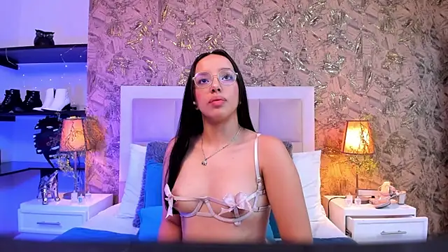 Snapshot of ValkyriaSteel chatting on 29, 4, 2026 ValkyriaSteel online show from 29, 4, 2026
