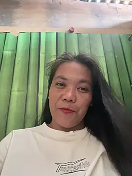 Snapshot of holdmetight21 chatting on 16, 4, 2026 holdmetight21 online show from 16, 4, 2026