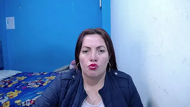 carolinhe26 online show from 14, 7, 2026