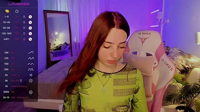 CharliGrace  online show from 28, 6, 2026