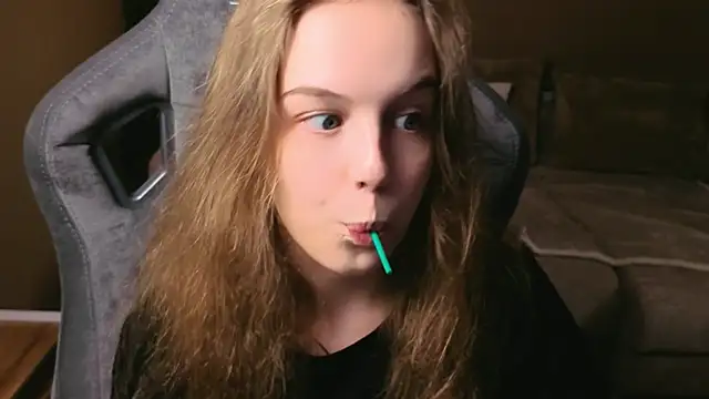 Snapshot of LeiaMurph chatting on 2, 7, 2026 LeiaMurph online show from 2, 7, 2026