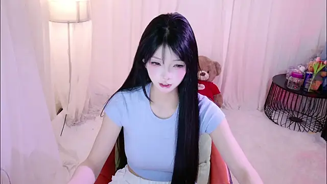 Zoe-001 online show from 4, 6, 2026