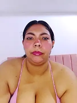 Snapshot of Izel_ chatting on 13, 5, 2026 Izel online show from 13, 5, 2026