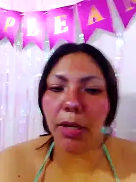 Snapshot of Izel_ chatting on 19, 5, 2026 Izel online show from 19, 5, 2026