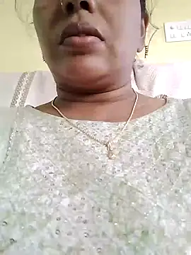 Snapshot of Monika_telugu_queen chatting on 27, 4, 2026 Monika telugu queen online show from 27, 4, 2026