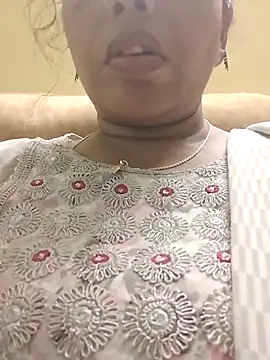 Snapshot of Monika_telugu_queen chatting on 3, 5, 2026 Monika telugu queen online show from 3, 5, 2026