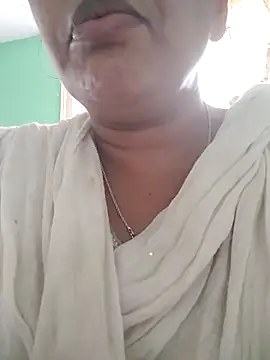 Snapshot of Monika_telugu_queen chatting on 9, 5, 2026 Monika telugu queen online show from 9, 5, 2026