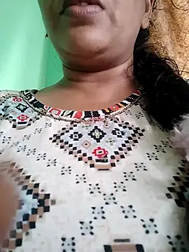 Snapshot of Monika_telugu_queen chatting on 14, 5, 2026 Monika telugu queen online show from 14, 5, 2026