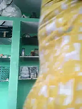 Snapshot of Monika_telugu_queen chatting on 15, 5, 2026 Monika telugu queen online show from 15, 5, 2026
