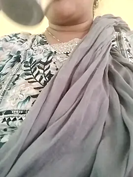 Snapshot of Monika_telugu_queen chatting on 19, 5, 2026 Monika telugu queen online show from 19, 5, 2026