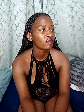 Snapshot of DimpleQueen_01 chatting on 17, 4, 2026 DimpleQueen 01 online show from 17, 4, 2026