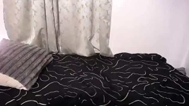 Snapshot of DimpleQueen_01 chatting on 3, 5, 2026 DimpleQueen 01 online show from 3, 5, 2026