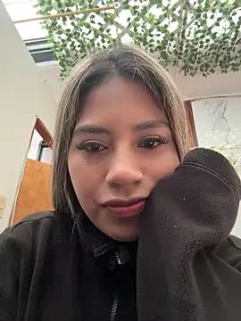 Kimmiebellarie online show from 6, 6, 2026