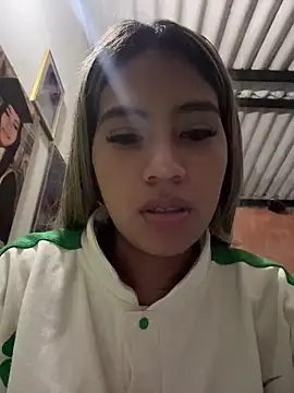 Kimmiebellarie online show from 7, 6, 2026