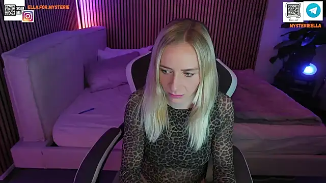 Snapshot of Ella_Mysterie chatting on 2, 5, 2026 Ella Mysterie online show from 2, 5, 2026