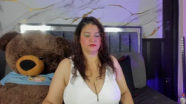 Snapshot of Lady_LUCY69 chatting on 6, 5, 2026 Lady LUCY69 online show from 6, 5, 2026