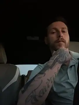 Snapshot of comegetit247 chatting on 15, 4, 2026 comegetit247 online show from 15, 4, 2026