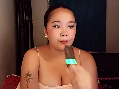 lilywanpolie  online show from 20, 7, 2026