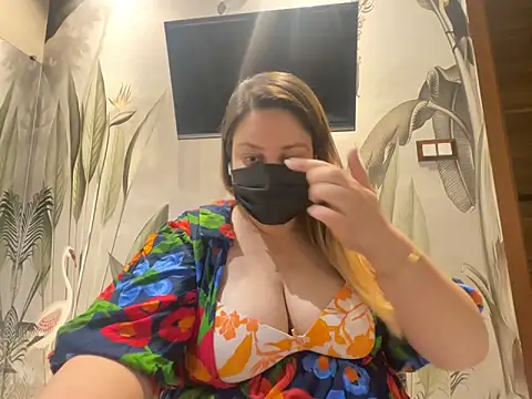 kavyasingh36 online show from 20, 4, 2026