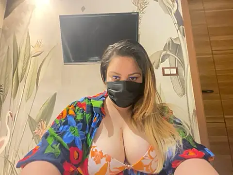 kavyasingh36 online show from 5, 5, 2026