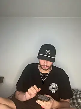 tallhungcloudzz online show from 12, 4, 2026