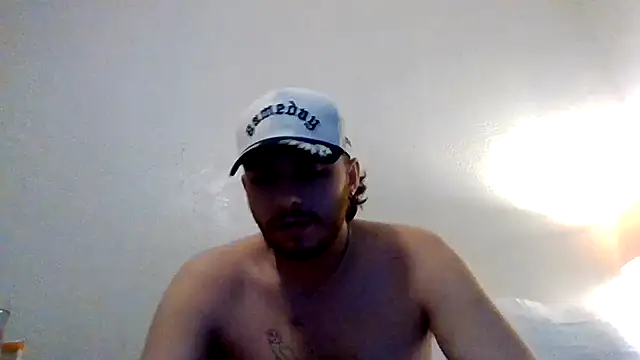 tallhungcloudzz online show from 17, 4, 2026