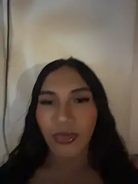 slutty aki online show from 3, 6, 2026